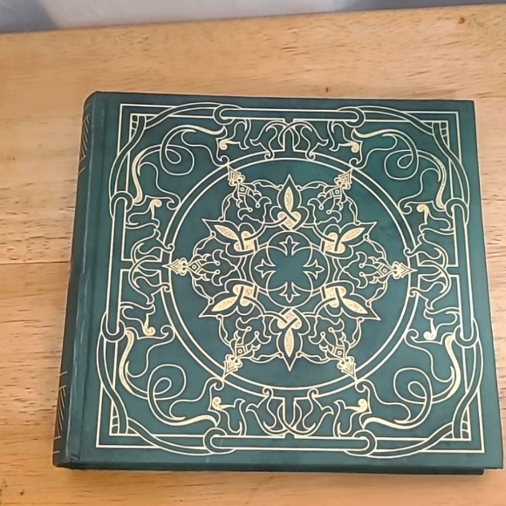 Green & Gold Photo Album
